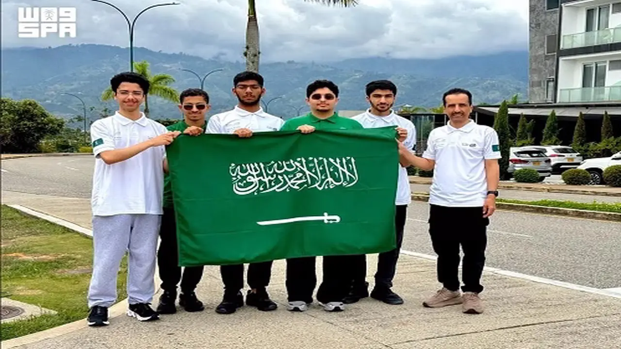 بعثة الفيزياء: العرفج والرمل يتوجهان إلى كولومبيا للمنافسة